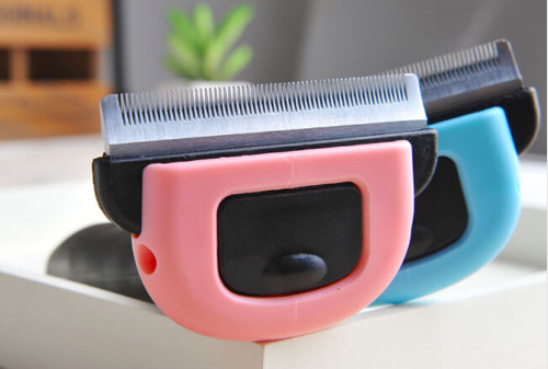 Sable Deshedding Brush