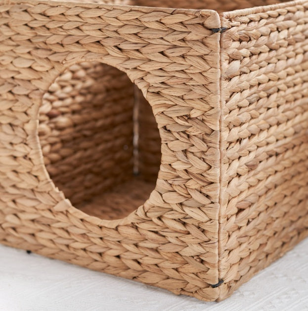 Willow Woven Cave